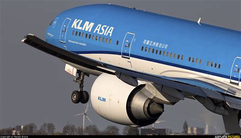 Ph Bvb Klm Asia Boeing 777 300er At Amsterdam Schiphol Photo Id