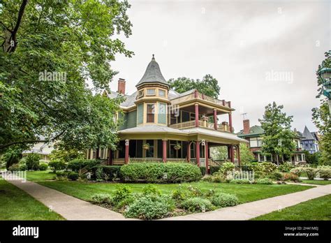 Typical American House High Resolution Stock Photography And Images Alamy