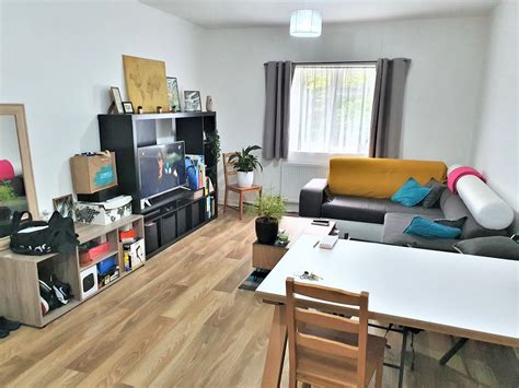 One bedroom flat located in the parklands luton. STUNNING TOP FLOOR ONE BEDROOM FLAT AVAILABLE TO RENT ...