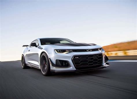 2019 chevy camaro zl1 1le. 2019 Camaro ZL1 1LE: Faster and More Accessible Than Ever ...