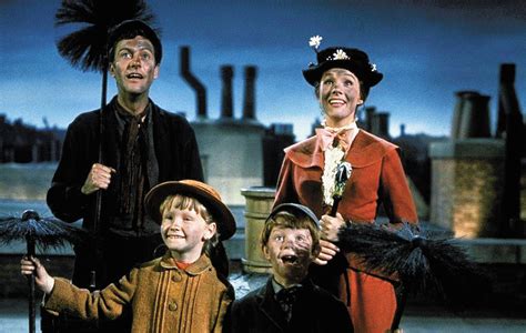 Also know, how did michael wife die in mary poppins? Mary Poppins Returns casts an adult Michael Banks ...