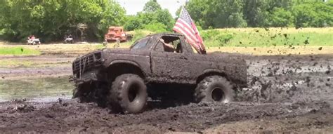 80s Bronco Storms Through Mud Muddy Monday Ford