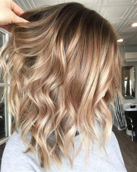20 jaw dropping partial balayage hairstyles honey blonde hair balayage hair hair styles