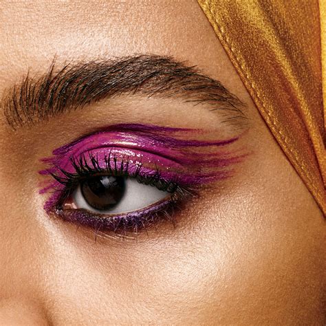 One Muslim Woman Shares Her Stance On Makeup Teen Vogue