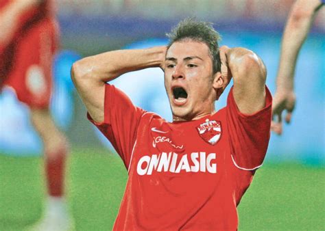 Stefan radu thunderbolt doubles lazio's lead. Ștefan Radu, cel mai longeviv jucător român din ultimii 20 ...