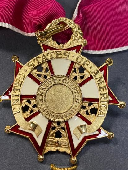 Us Legion Of Merit Commander Cased Medal