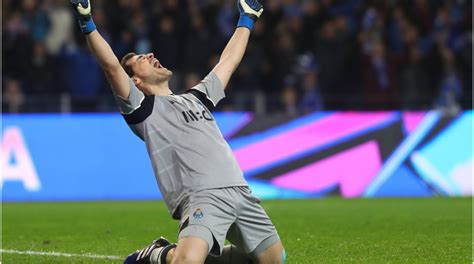 Rekord Portos Torwart Casillas Geht In 20 Champions League Saison