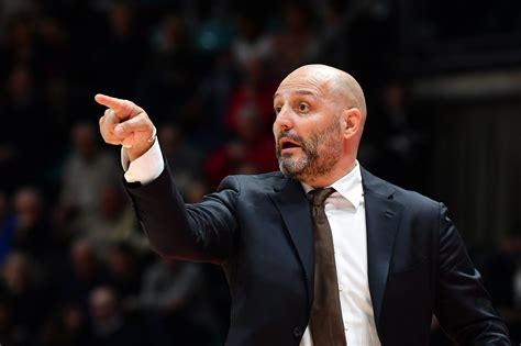 Il tecnico serbo lascia con un record di vittorie molto. Basket, la Virtus Bologna esonera Aleksandar Djordjevic