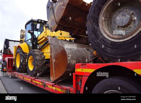 Huge Loads Hi Res Stock Photography And Images Alamy