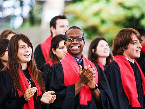 Apply For Algoma University Canada Chancellors Award