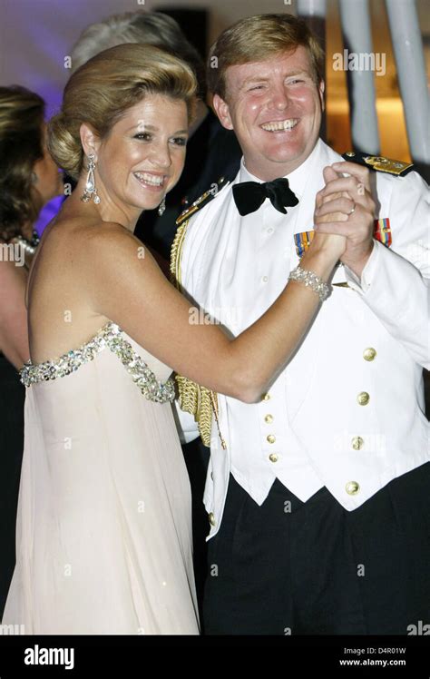 dutch crown prince willem alexander and crown princess maxima dance after a dinner on the dutch