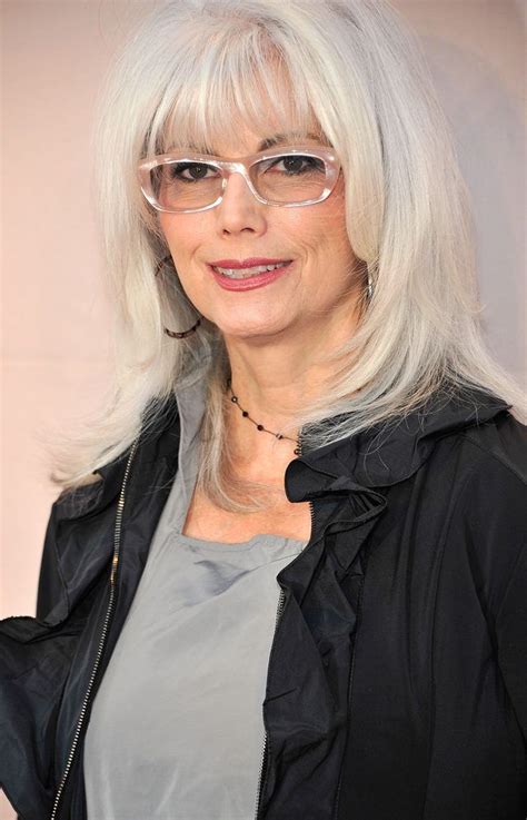 Attractive Eyeglasses For Graying Hair Grey Hair And Glasses Grey Hair Styles For Women Grey