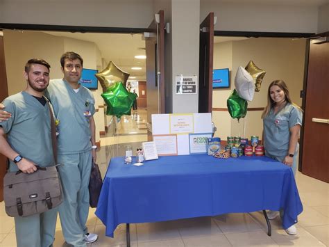 Ku Port St Lucie Campus Kicks Off Nutrition Month With Food Drive