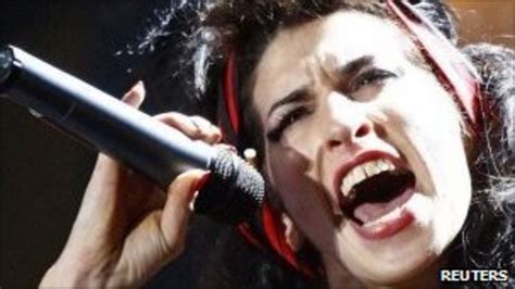 Amy Winehouse To Boo Or Not To Boo Bbc News