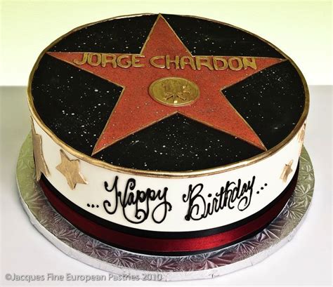 Hollywood Star Cake | Hollywood birthday parties ...