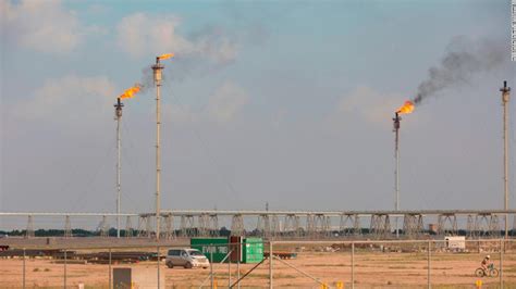 Exxonmobil Evacuates 30 Engineers From Iraq Basra Oil Company Says Cnn