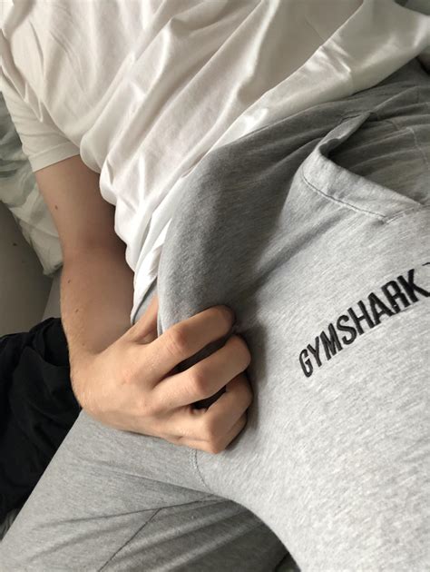 Sticking To Bulge Tradition The Grey Sweatpants 🙏🏻 Rbulges