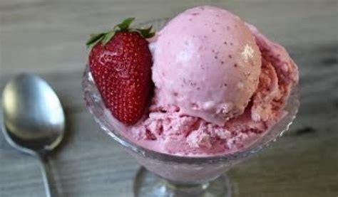 Strawberry Ice Cream Fast And Easy Strawberry Ice Cream Eggless Ice