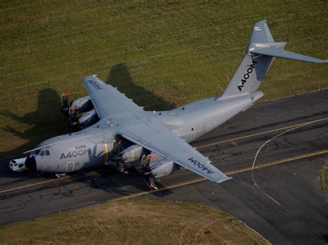 The brand new a400m has been designed cautiously to meet the contemporary equipment transport the a400m is capable of undertaking missions which previously required two, or more, different types. Airbus optimiste sur un contrat export pour l'A400M cette ...