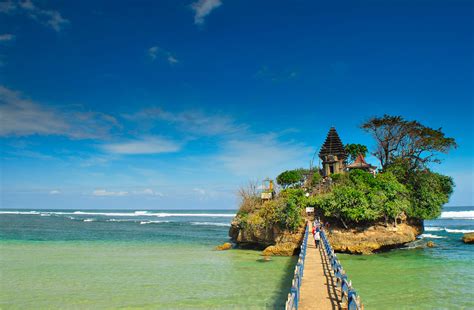Pantai Di Jawa Timur Jangan Terlewat Untuk Mengunjungi