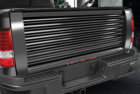 5th Wheel And Gooseneck Tailgates Louvered Vented