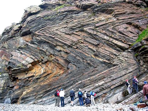 10 Amazing Geological Folds You Should See