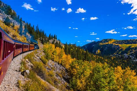 10 Best Fall Foliage Train Rides That Are The Perfect