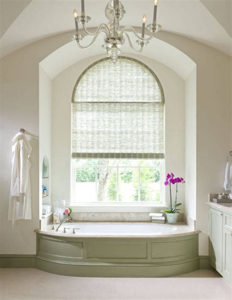 Window coverings can be functional, purely decorative, or strike a balance between the two, depending on your space whether it's full and flowing drapes, modern coverings, classic curtains, roman shades, or laidback shutters, the ideas ahead are sure to inspire a better view at home. 15 Wonderfully Creative Window Treatment Ideas | Casselmans