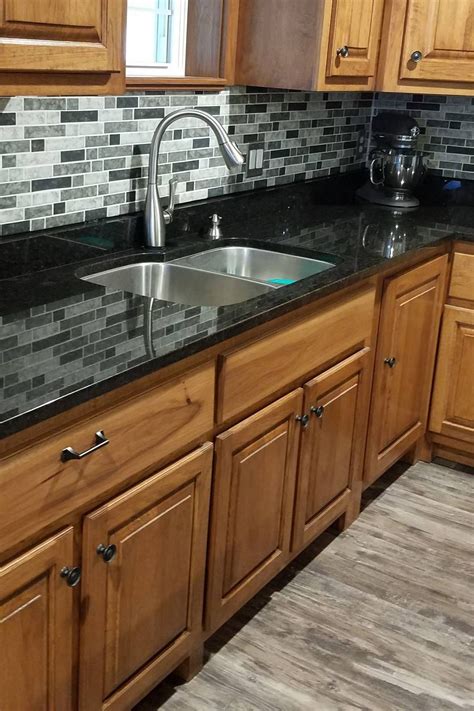 ️what Color Paint Goes With Black Granite Countertops Free Download