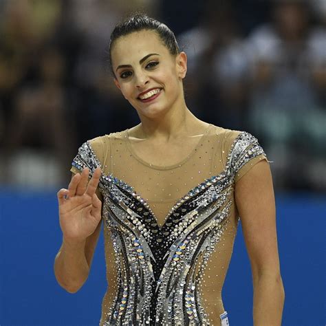 לינוי אשרם היא מתעמלת אמנותית ישראלית, סגנית אלופת העולם לשנת 2018 בתרגיל הקרב⁻רב, בעלת אחת עשרה מדליות מאליפויות העולם, מהן שש כסף וחמש ארד. לינוי אשרם זכתה באליפות אירופה בקרב רב | ספורט 1