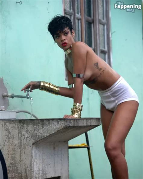 Rihanna Nude Sexy Vogue Brazil New Outtake Photos Crackedgirls Com