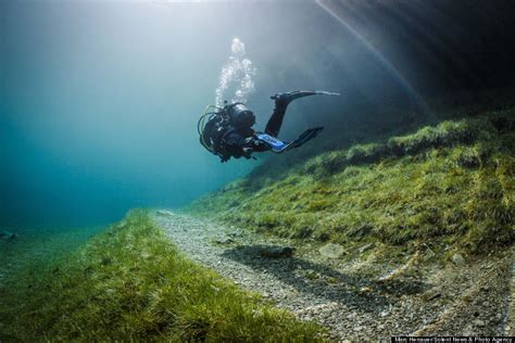 Underwater Hiking In This Austrian Lake Looks Like The Coolest Scuba