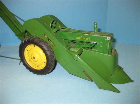 1950's John Deere Tractor & 2-Row Corn Picker For Sale - Online Auctions