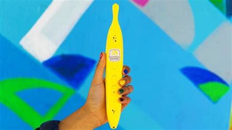 Banana Phone Is Banana Shaped Bluetooth Headset For Weird Gadget Lovers