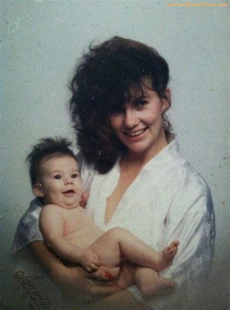 Awkward Hilarious Mom Photos For Mothers Day