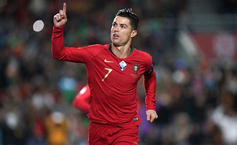 Hat Trick De Cristiano Ronaldo A Dos Goles De Los 100 Con Portugal