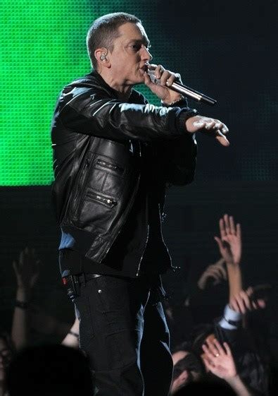 Foto Eminem Dalam Sebuah Photoshoot Foto 2 Dari 20