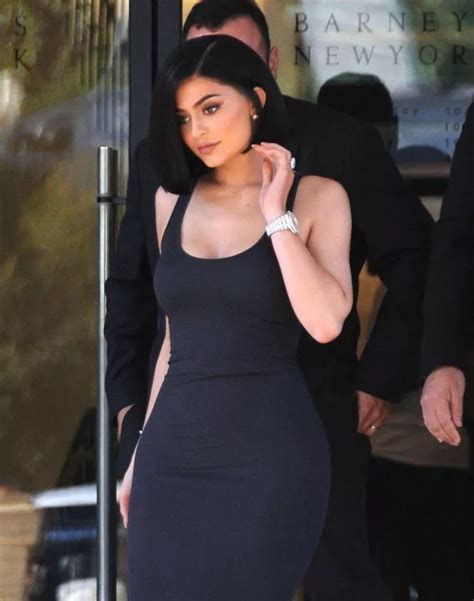 Kylie Jenner Lets Her Tiny Waist Do The Talking In Curve Hugging