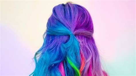 instagram el rainbow hair o pelo arcoíris es tendencia