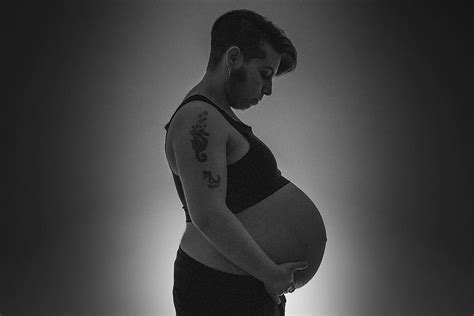 Rubén Castro El Hombre Trans Embarazado Da A Luz A Su Hije Luar