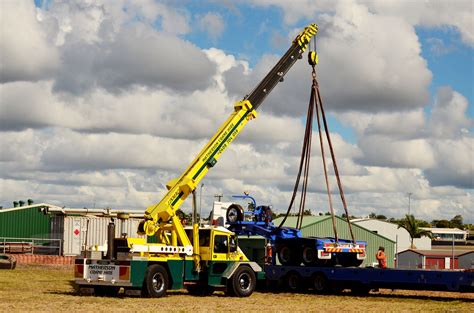 Our 20t Linmac Non Slew Mobile Crane Has A Fully Powered Boom With 186