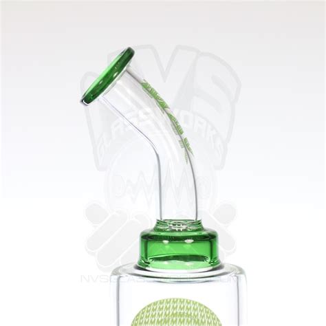 Mav Bent Neck Gridded Stemline To Griddded Showerhead Green Mpft Greenlabel Nvs Glassworks