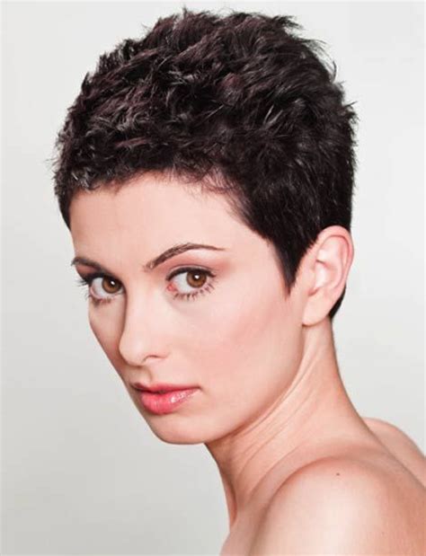 HOT SHORT CURLY PIXIE HAIRSTYLES FOR THE UPCOMING SUMMERS Godfather Style