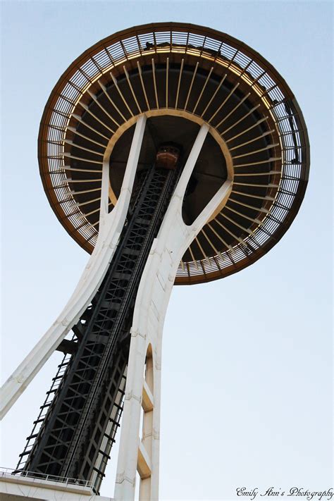 Space Needle Seattle Wa You Are Pretty High Up On Thiswhew