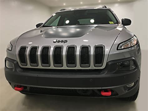 New 2018 Jeep Cherokee Trailhawk Leather Plus 4x4 V6 Sunroof