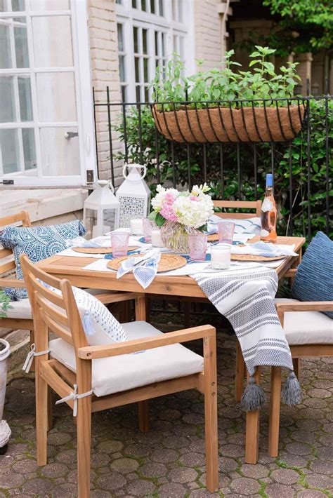 10 Fabulous Outdoor Dining Ideas