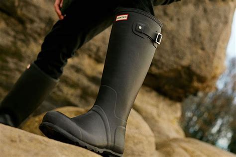 Fake Hunter Boots And How To Spot Them With Ease