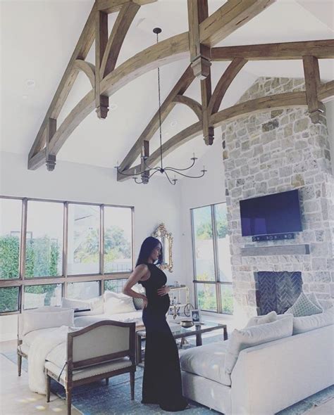 Wwe Star Nikki Bella Selling Her 19 Million House Within Just 3 Months
