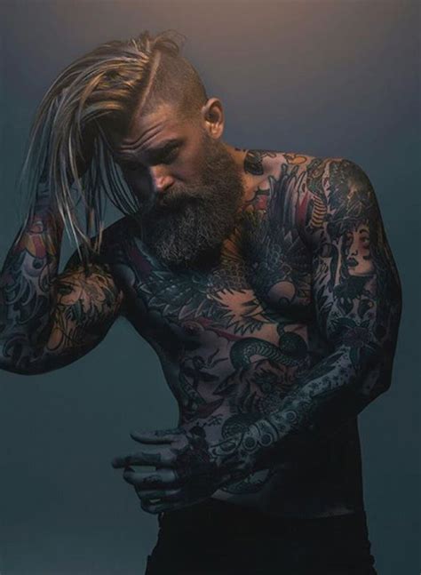 Kleine zöpfe flechten flechten lange haare frisuren flechtfrisuren neue frisuren flechtfrisuren wikinger wikinger haarschnitt wikinger haare viking frisur. neutattodesigns.com | Bart-stile, Trendige ...