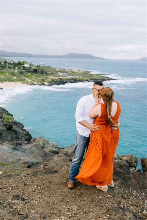 Makapu U Lookout Oahu Engagement Photographer Elopement Engagement Family Photographers